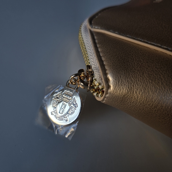 NWOT Bobbi Brown Gold Metallic Makeup Bag Cosmetic Travel Pouch Zipper Case - Picture 6 of 10